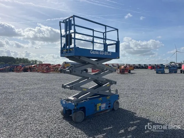 2016 Genie GS-2032 Electric Scissor Lift