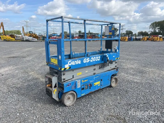 2016 Genie GS-2032 Electric Scissor Lift