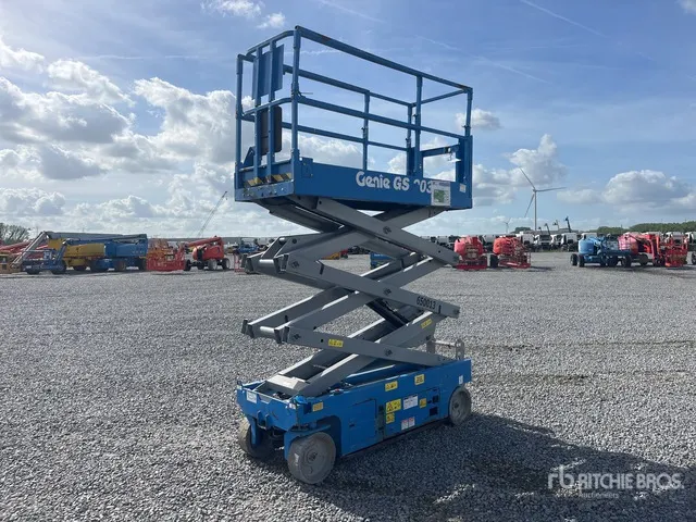 2016 Genie GS-2032 Electric Scissor Lift