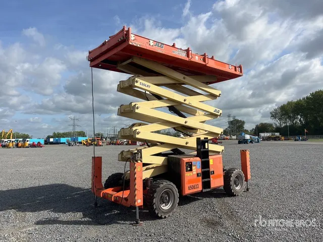 2016 JLG 530LRT 4x4 Diesel Scissor Lift