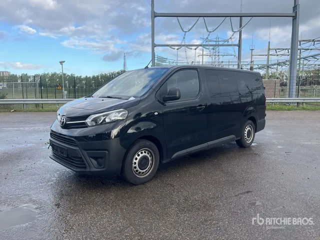2023 Toyota Proace Verso 2.0 Passenger Van (Inoperable)