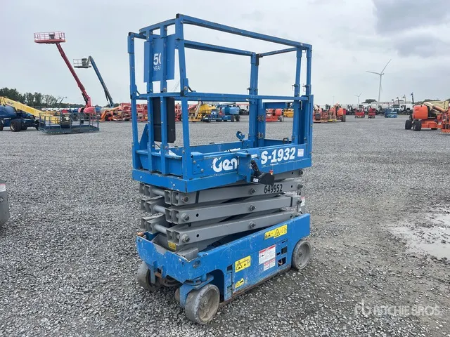2016 Genie GS-1932 Electric Scissor Lift