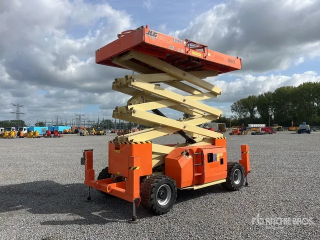 2016 JLG 4394 RT 4x4 Diesel Scissor Lift