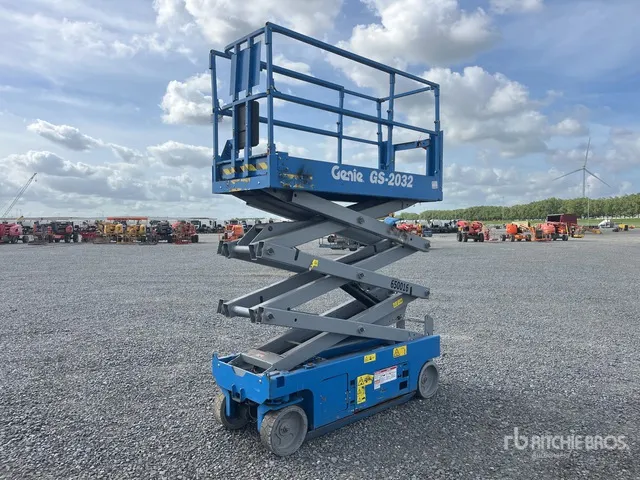 2016 Genie GS-2032 Electric Scissor Lift