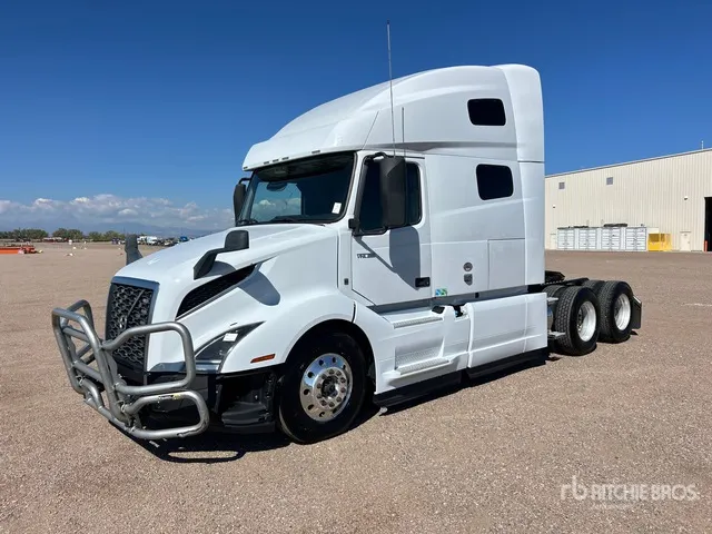 2022 Volvo VNL760 6x4 T/A Sleeper Truck Tractor