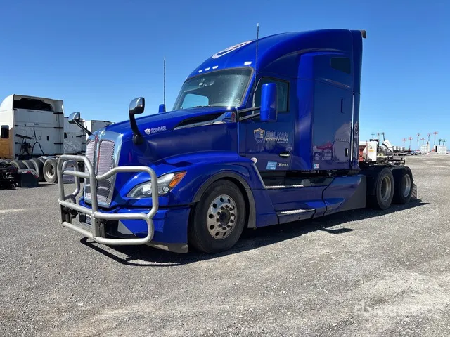 2022 Kenworth T680 6x4 T/A Sleeper Truck Tractor