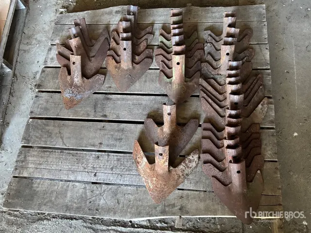 Quantity of (33) Cultivator Sweeps