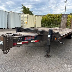 2009 Interstate 24 ft T/A Equipment Trailer