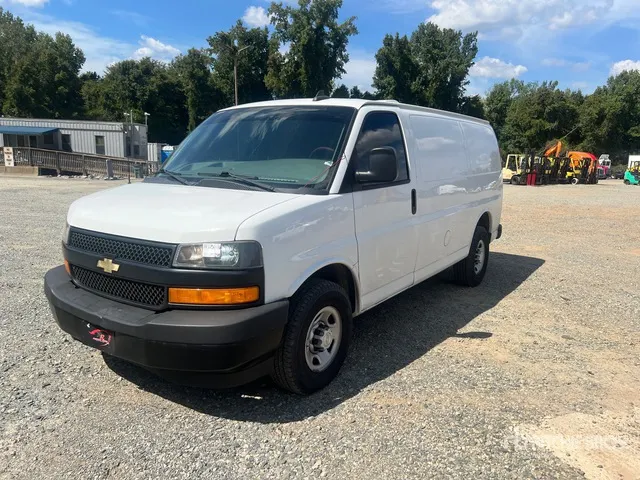 2020 Chevrolet Express 2500 Cargo Van