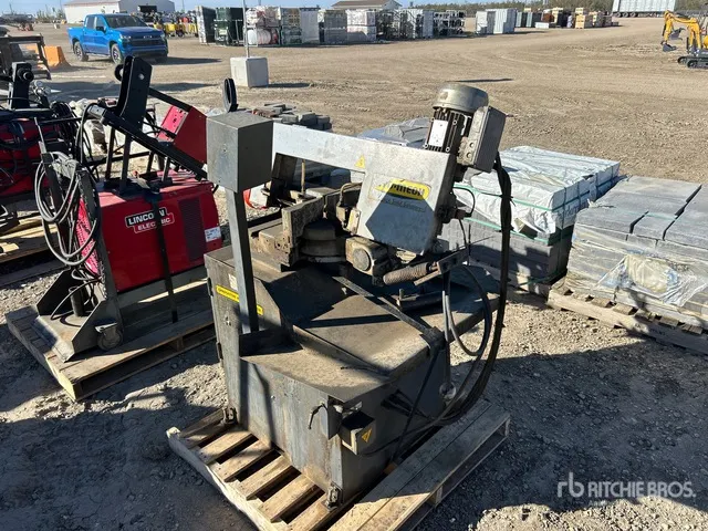 Hyd-Mech DM-6 Band Saw