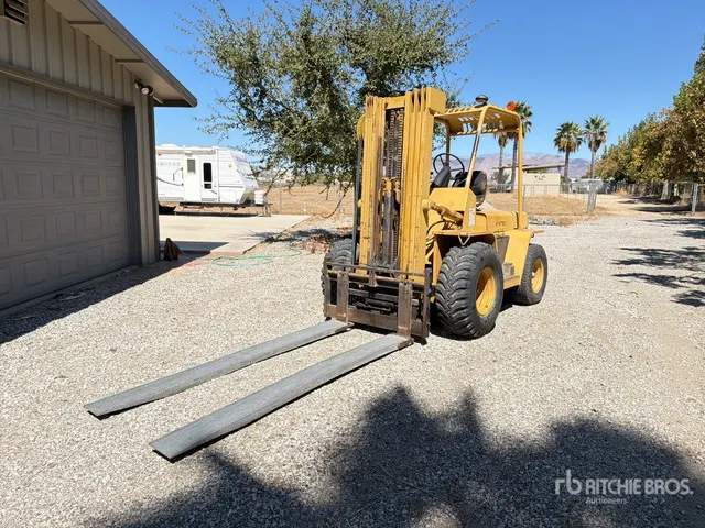 1981 Hyster P50A Pneumatic Tire Forklift