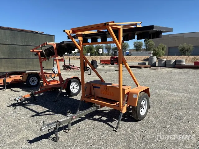 2011 ADDCO AB25-10 Arrow Board