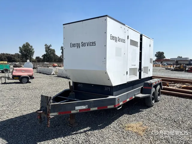 2013 Magnum MMG320 256 kW Mobile Generator Set