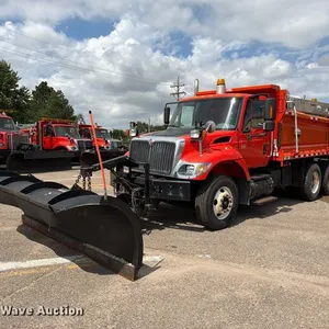 2007 International 7400 dump truck