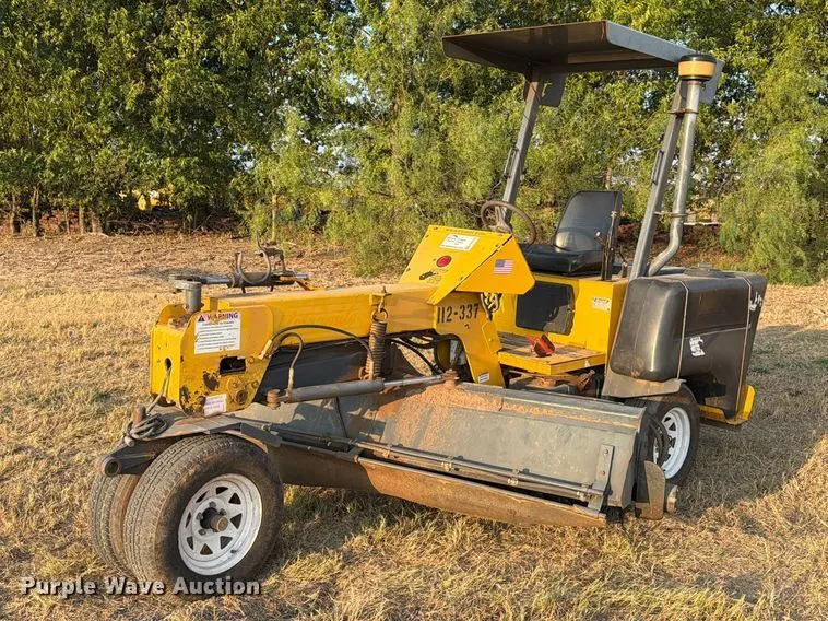 Terramite TSS48 broom