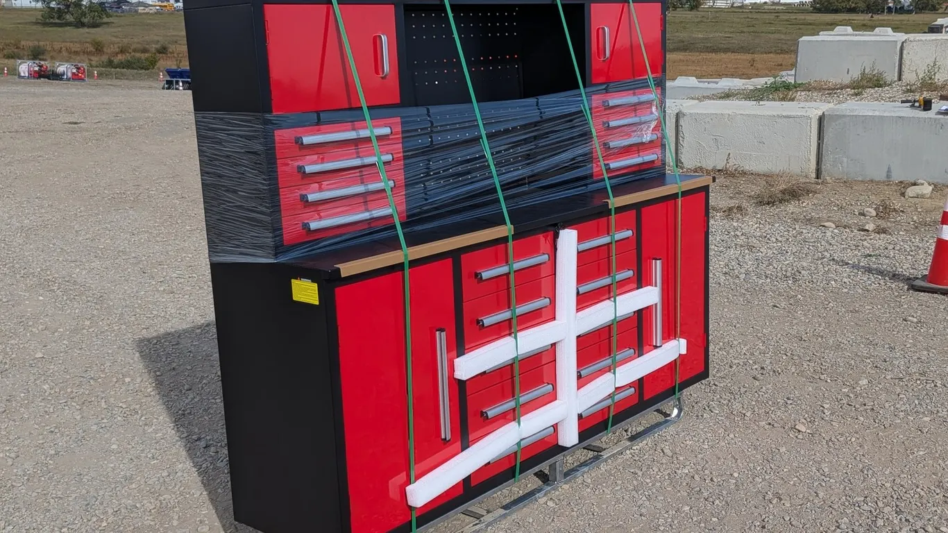 Unused 2026 Steelman 7' 18-Drawer SS Workbench