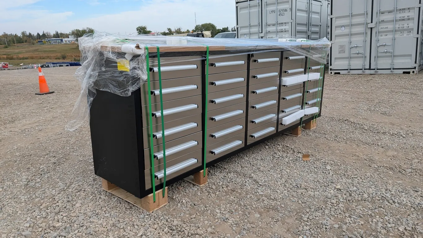 Unused 2026 Steelman 10' 30-Drawer SS Workbench