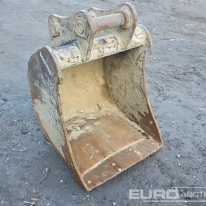24" Digging Bucket 65mm Pins to suit 13 Ton Excavator 
