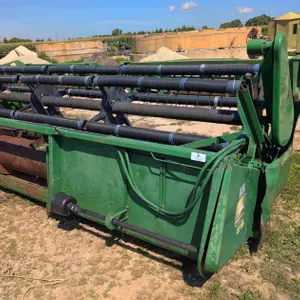 John Deere 218 Grain Head