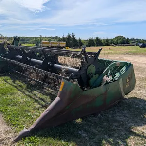 John Deere 13' Grain Head