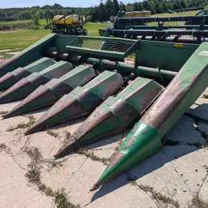 John Deere 643 Corn Head