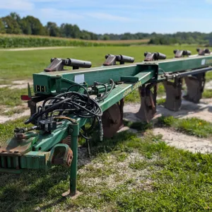 John Deere 2810 Moldboard Plow