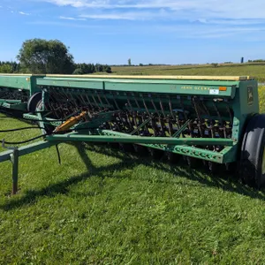John Deere 8300 Grain Drill