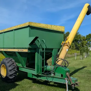 John Deere 1210 Grain Cart