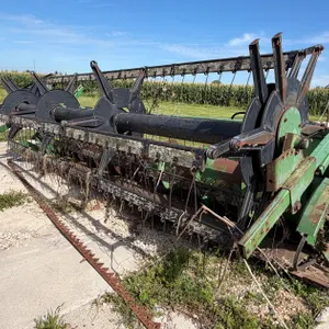John Deere Grain Head