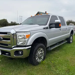 2014 Ford F-250 Super Duty Crew Cab XLT Lariot (Has WI Title)
