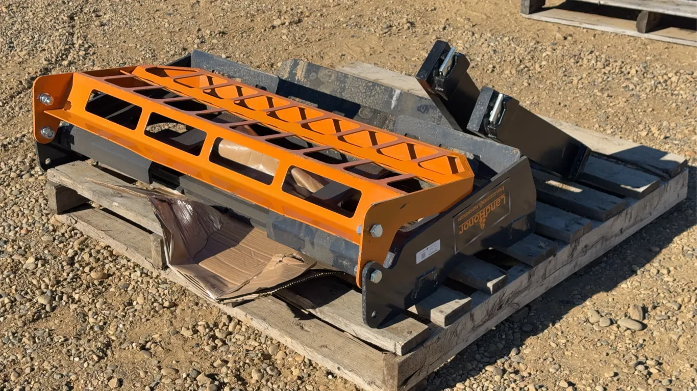 2026 Landhonor 42 IN. Pallet Fork