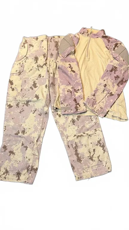 Canadian Army CADPAT Arid Camouflage Combat Shirt and Trouser Set, Large
