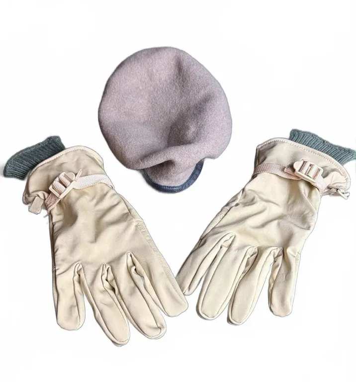 Pahey London Gloves and Beret Made For B.C. Snaith & Son Ltd