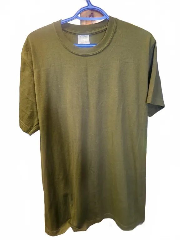 Men's Short Sleeve and Long Sleeve T-Shirts, Green and Tan, Size Large