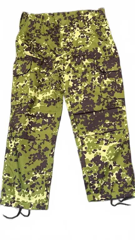 Danish M/84 Camo Cargo Pants, Size 10, HMAK 2002 Military Issued