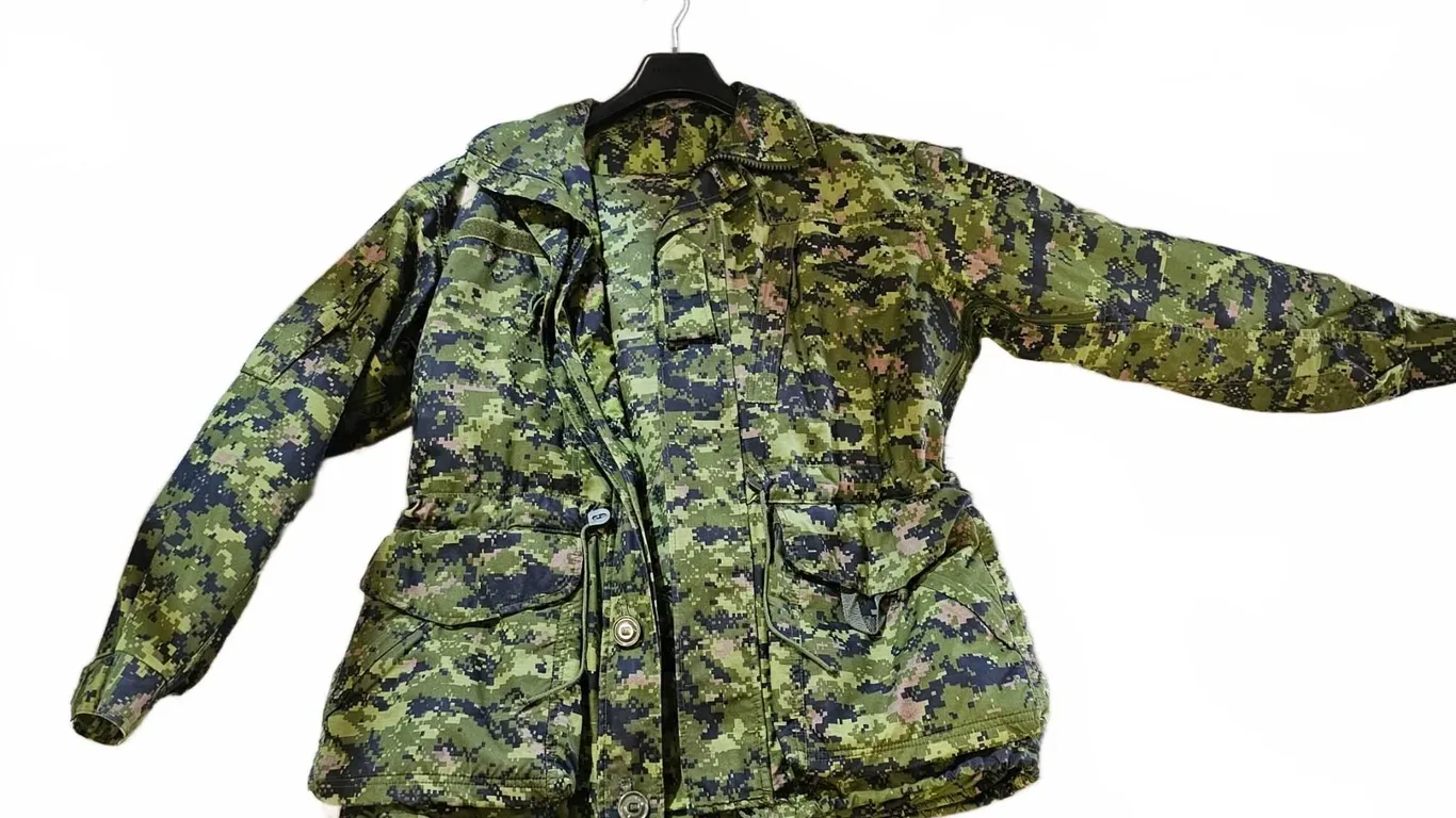 Canadian Army CADPAT Combat Jacket and Trousers Set, Size 7344/7038