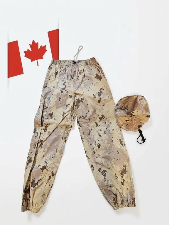 Canadian Forces CADPAT AR Rain Suit Trousers and Boonie Hat