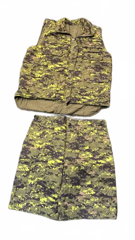 Canadian Military Temperate CADPAT Camo Vest and Pants Set, Large Regular, 32-36" Waist