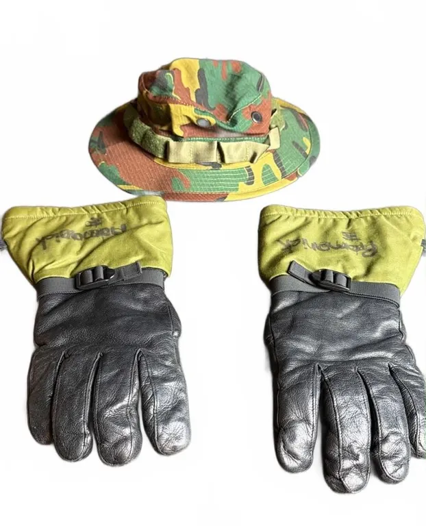 TACGEAR Jungle Boonie Hat and Reusch Gore-Tex Leather Gloves Medium