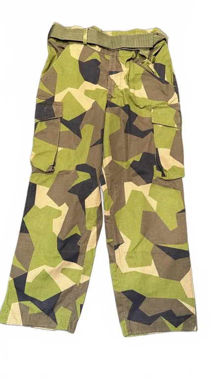 Swedish M90 Camouflage Cargo Pants, Waist 34"/86cm, Inseam 29"/74cm, Size L