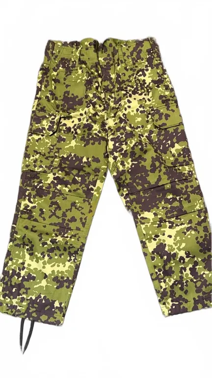 HMAK 2002 Danish Camouflage Trousers, 65% Polyester, 35% Cotton, Size 10