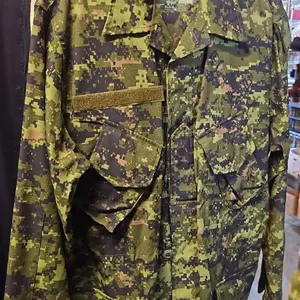 Canadian Forces CADPAT TW Combat Shirt and Pants Set, Size 7042