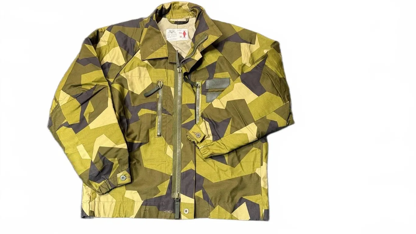 Swedish M90 Camo Field Jacket Size 180/95 with Velcro and Zipper Closures