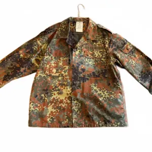 German Flecktarn Camouflage Field Shirt by GE Spekon Size 17-5, 65% Cotton 35% Polyester