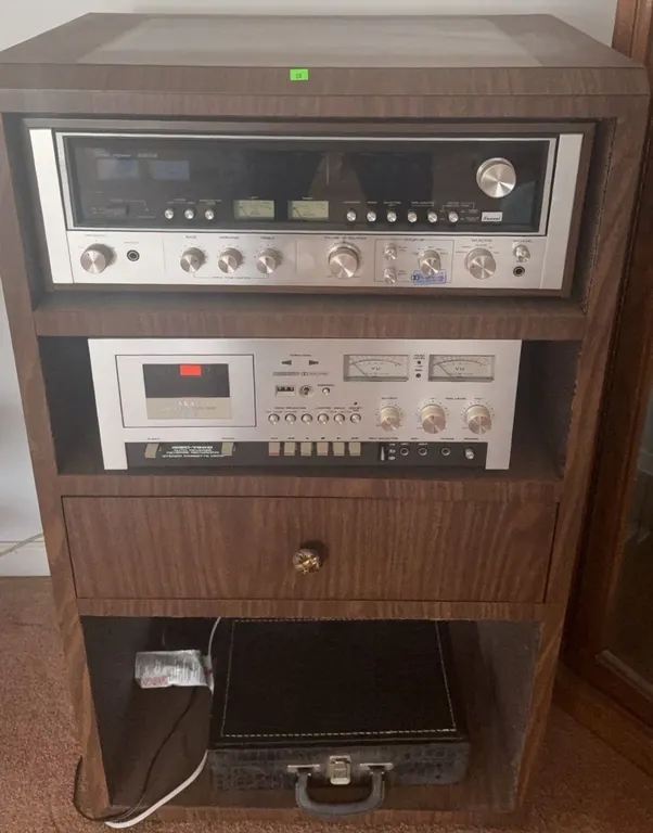 Sansui 8080DB Stereo Receiver and Akai GXC-760D Cassette Deck