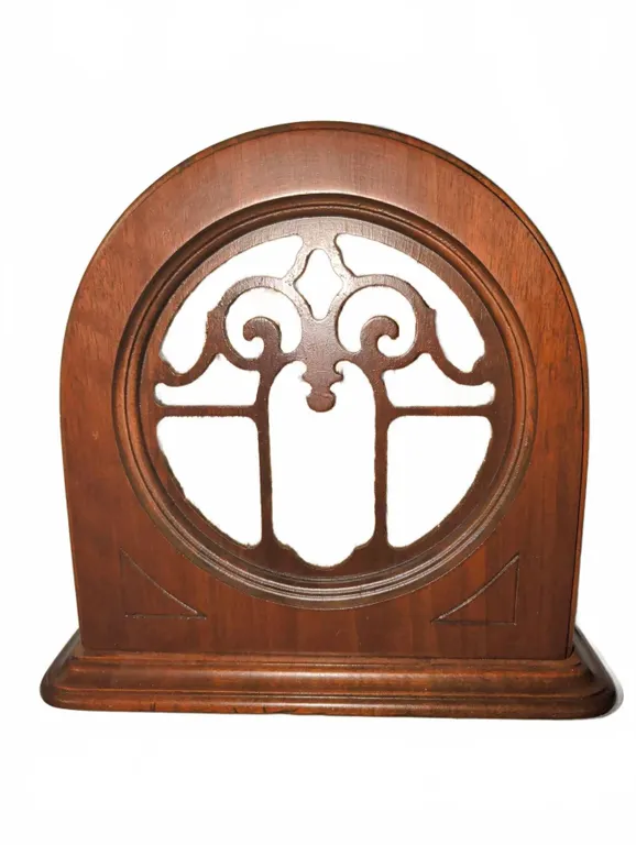 Wooden Cathedral Style Radio Speaker Dated 1929