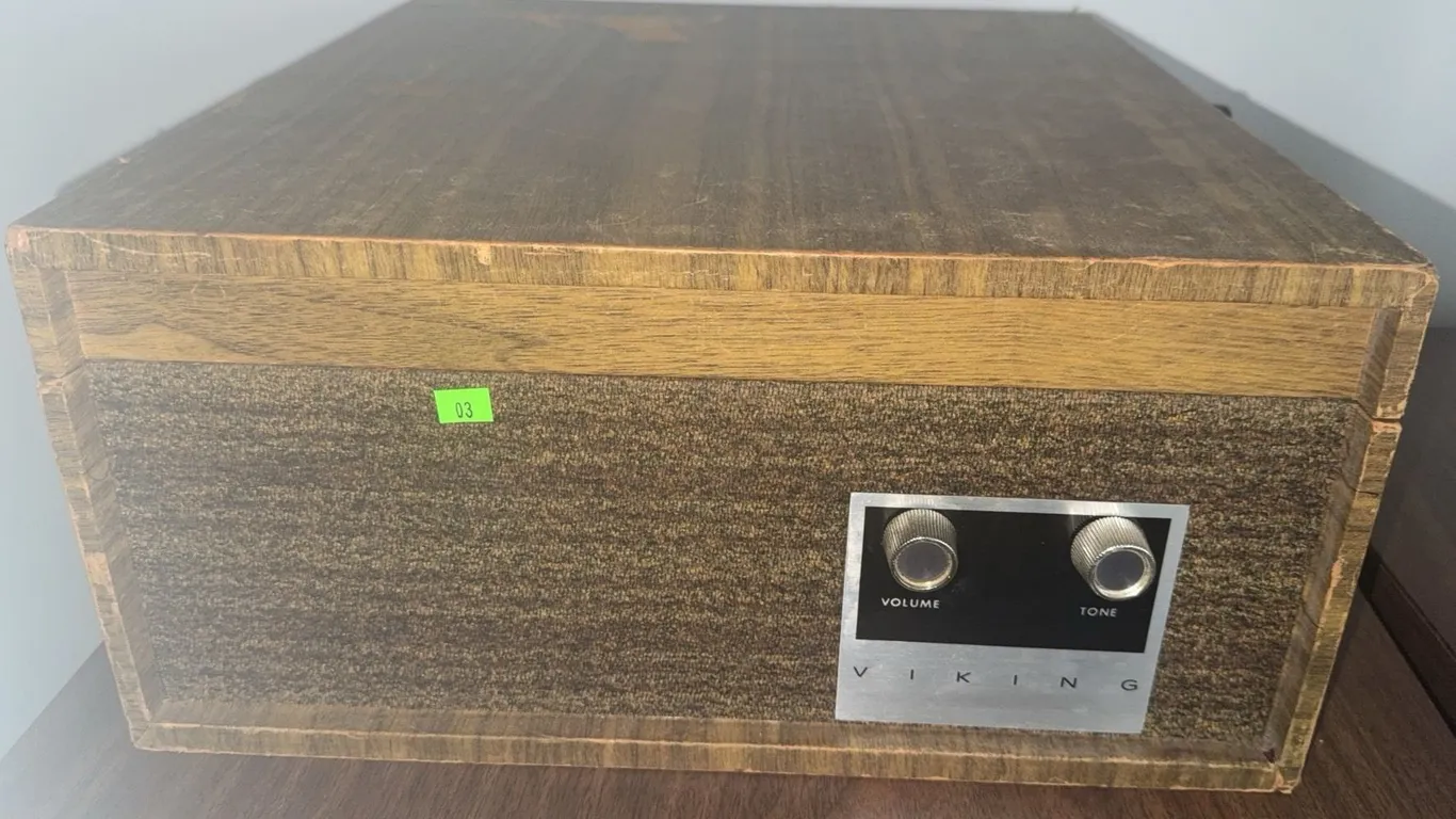 Viking Solid State Stereo Compatible Record Player