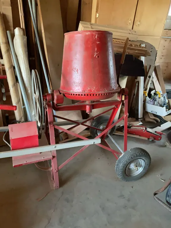 Canadian General Electric Electric Cement Mixer With Steel Drum and Wheels