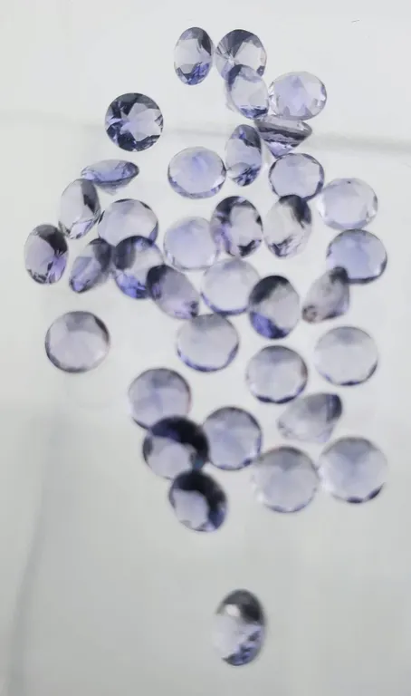 Iolite (7 ct, 4 mm Round)