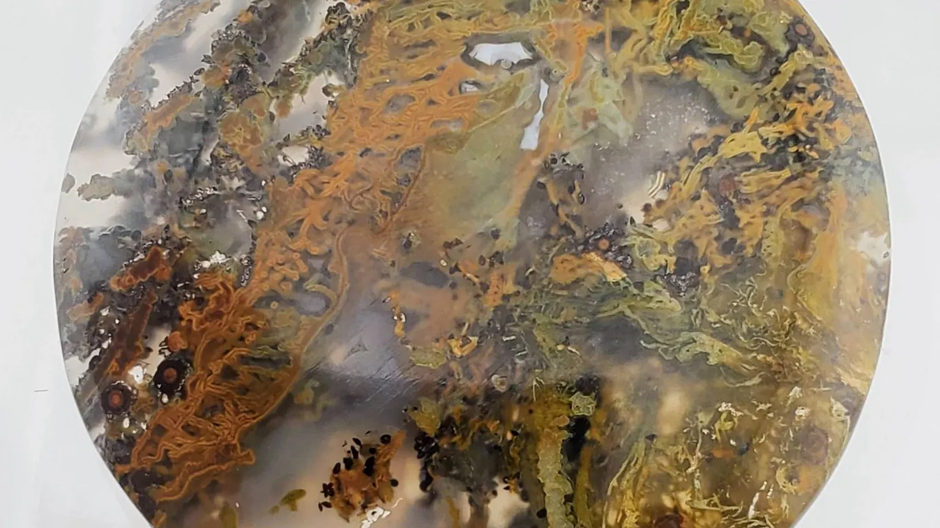 Moss Agate (48.1 ct, 35 mm)